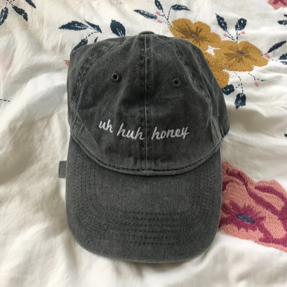 Brandy Melville Hat - Picture 1 of 5